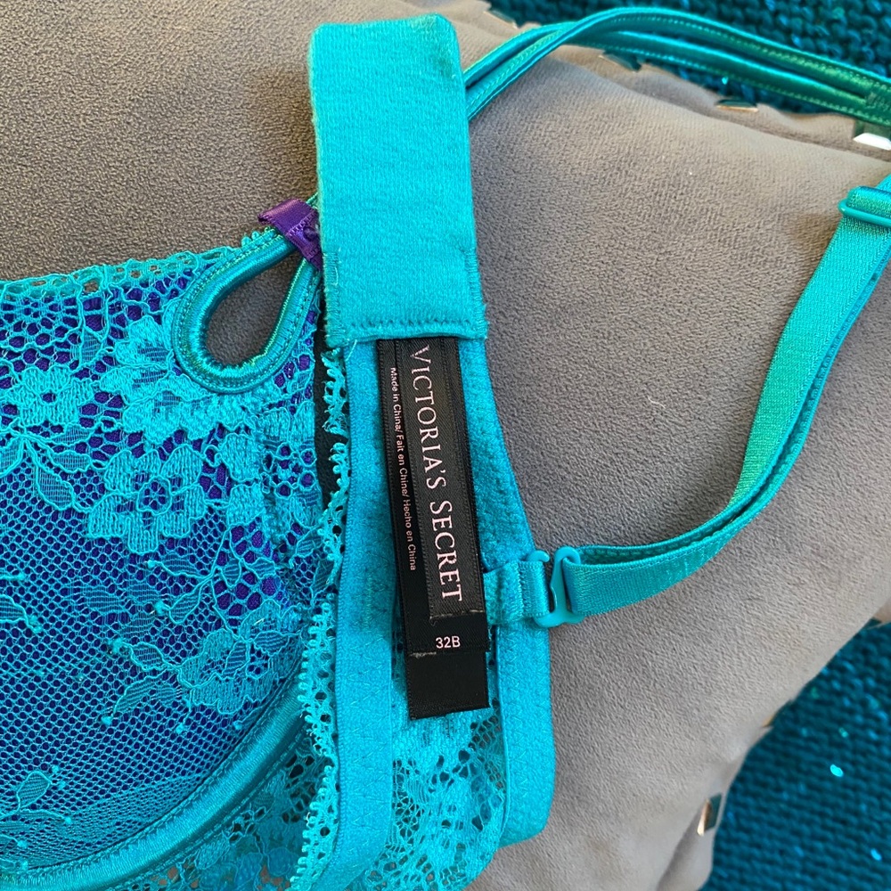 VS Bra - Picture 2 of 2